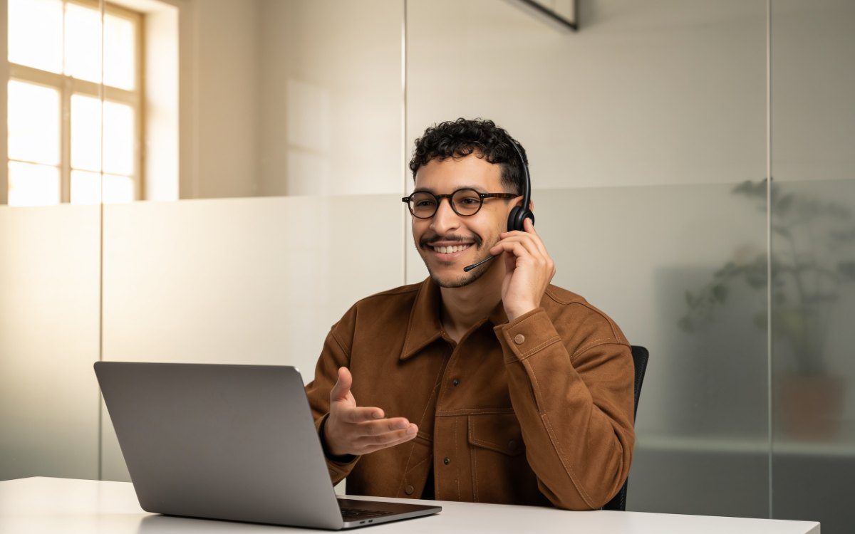 Cesar Lira on an orientation video call with a client